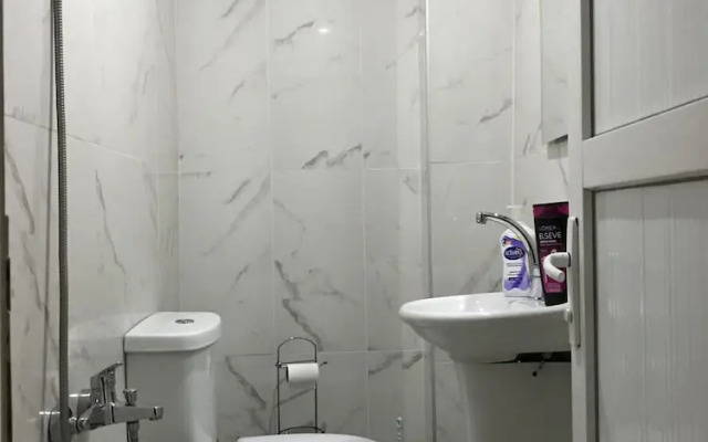 Ari Hotel
