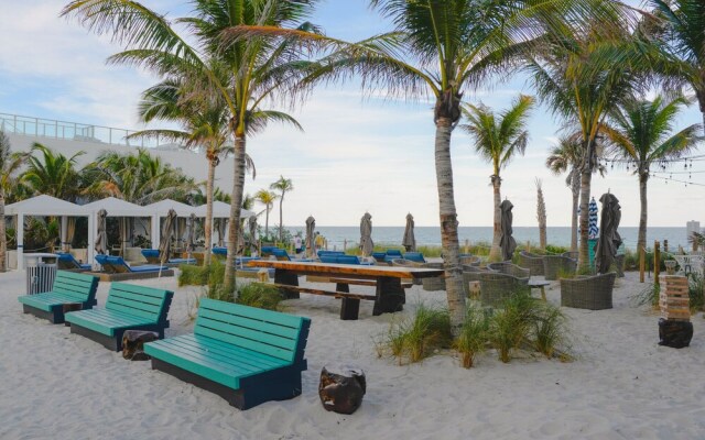 Stunning Ocean Views Condo at Hyde Beach