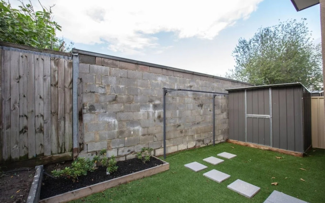 Impressive & Spacious new Townhouse@preston