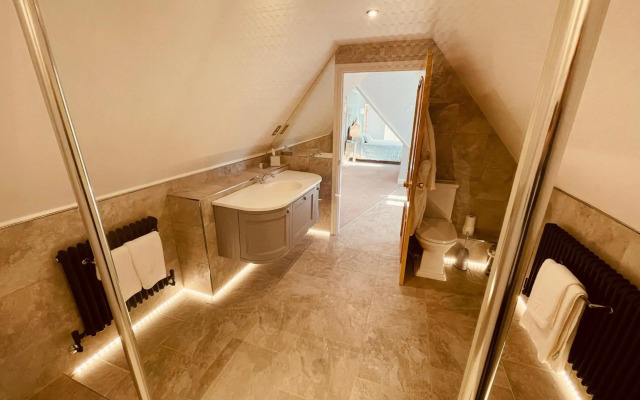 Nuthurst Grange Country House Hotel