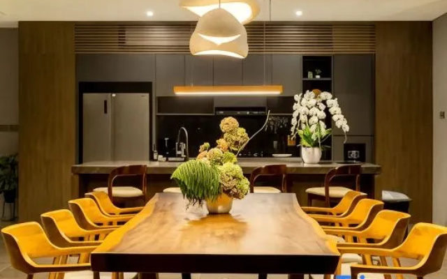 BugenVilla Bandung, 4BR, Heated Swimming Pool – Business – Lembang