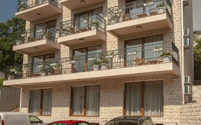 Hotel Twelve by Aycon