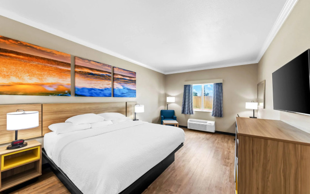 Days Inn by Wyndham Rockdale Texas