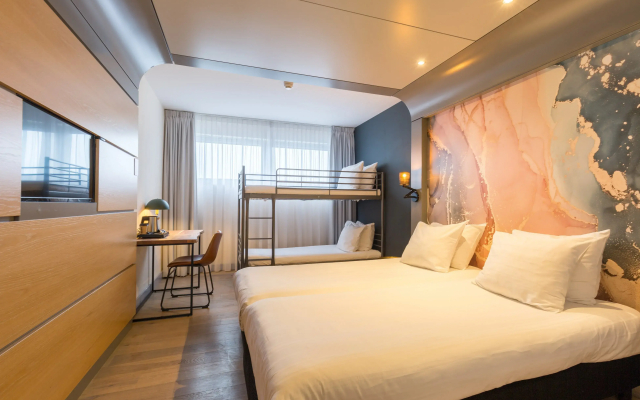 Leonardo Hotel Almere City Center