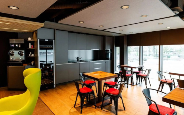 Los Lorentes Residences