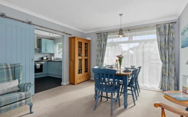 Brynawelon - Wonderful Sea and Harbour Views