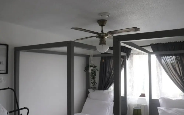 Immaculate 2-bed Apartment in Dagenham