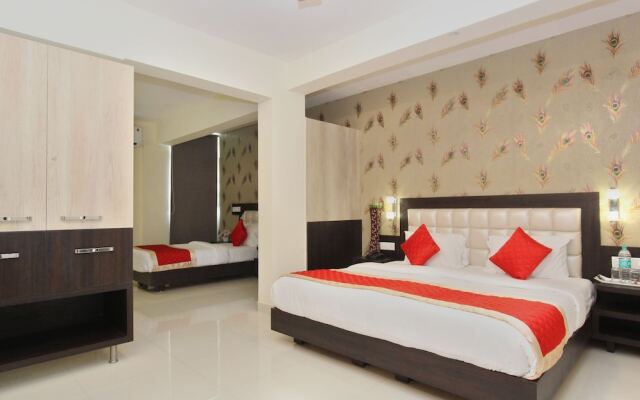 Oyo 4429 Vee Suites