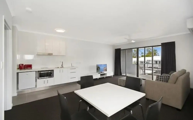 Cooroy Luxury Motel Apartments Noosa