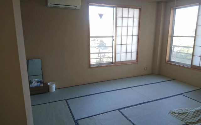 Resort Inn Fujihashi – Guest Rooms – Fujikawaguchiko