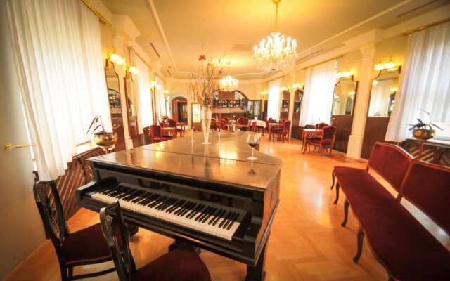 Hotel Slovenija