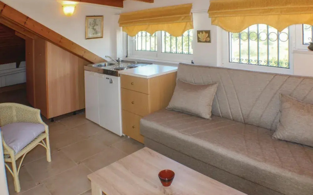 Awesome Home in Nea Makri With Wifi and 3 Bedrooms