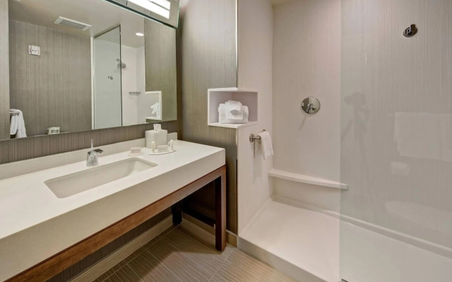 Courtyard by Marriott Kansas City Downtown/Convention Center