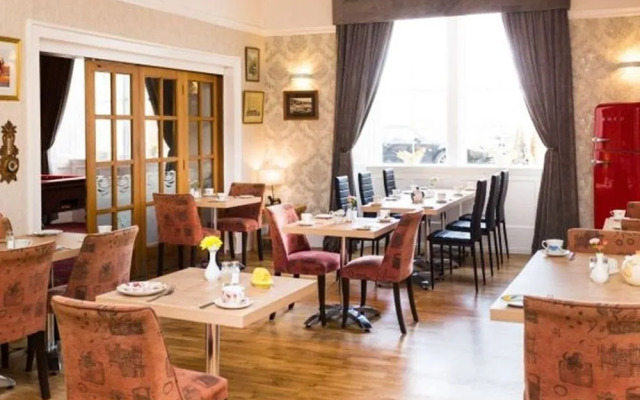Corrie Hotel