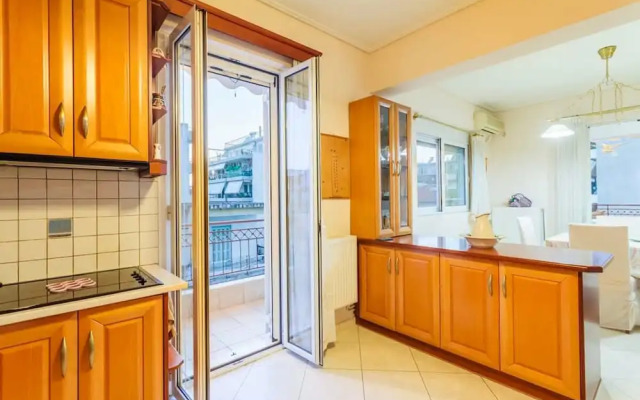Spacious Urban Haven-family Home Perfect Location