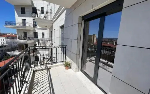 Skanderbeg Square Deluxe 1