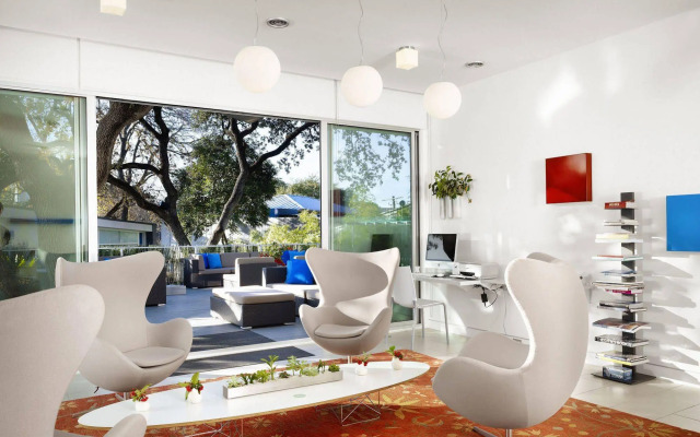 Frame Hotel - Treehouse (formerly Kimber Modern)