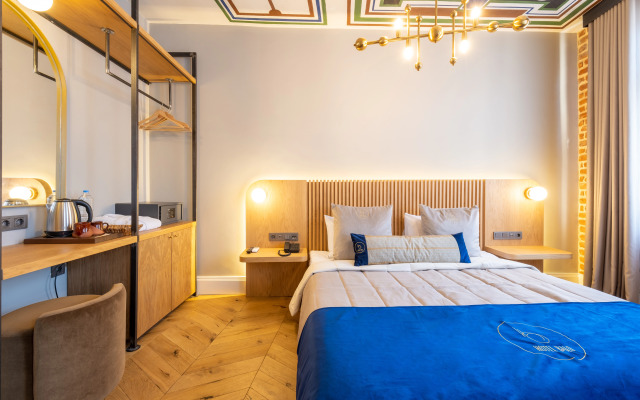 Balo Hotel