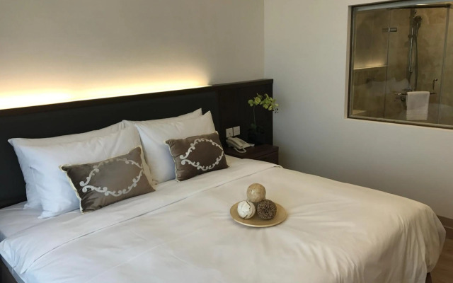 ML Hotel