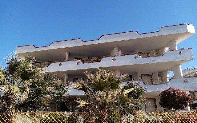 Modern Apartment at Villa Rosa di Martinsicuro near Sea
