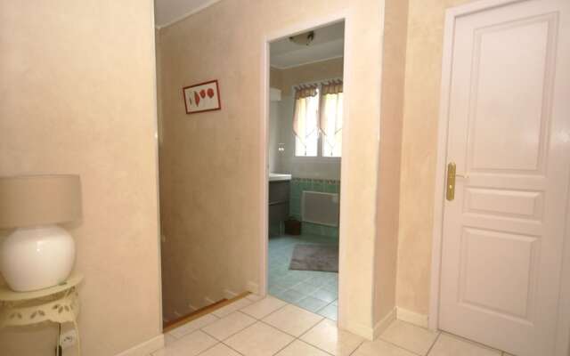 Spacious Holiday Home in Lorgues With Private Pool
