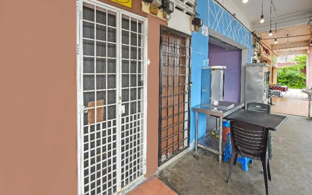Au Homestay by Oyo Rooms