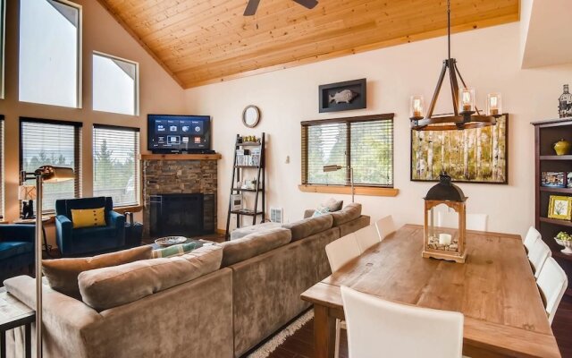 Roslyn Ridge Retreat