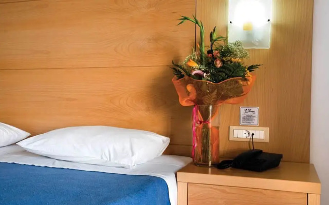 Pefki Islands Resort