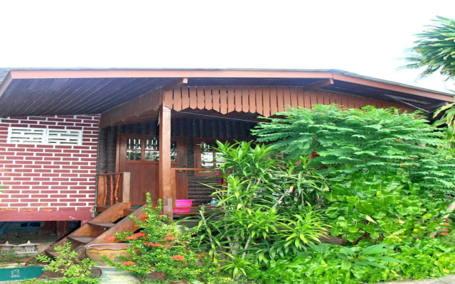 The Boardroom Beach Bungalows