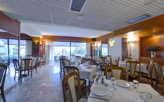 Esperia Hotel