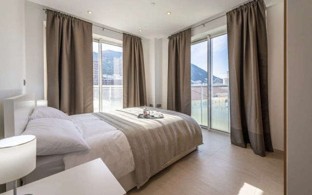 Bentley Holiday Apartments - West One