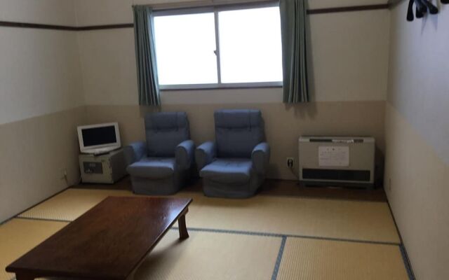 Lodge Christmas Rose ZAO