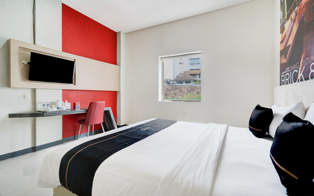 Townhouse Oak Cihampelas Near Ciwalk Formerly Promenade Hotel