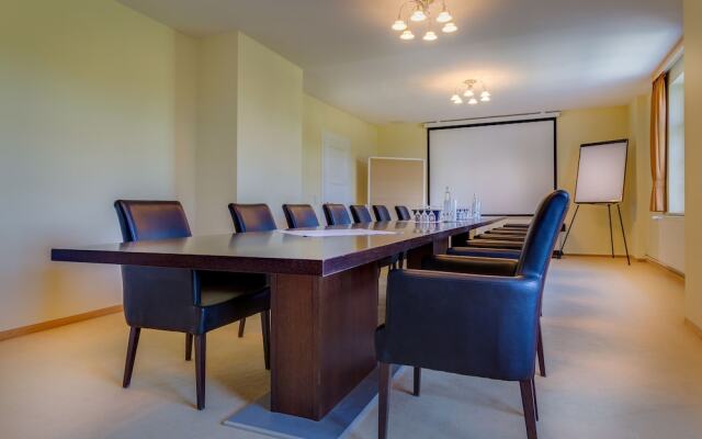 Seehotel Grossraeschen