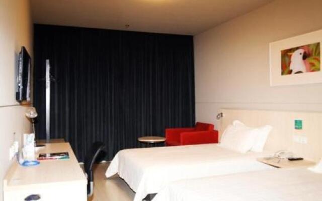 Jinjiang Inn Qianan Middle Yanshan Road Branch