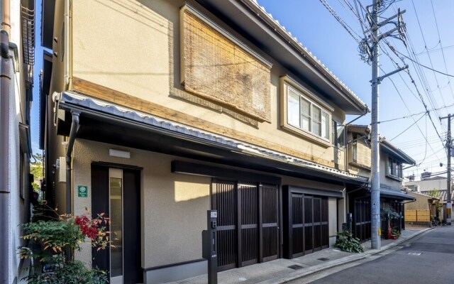 Hibiki House