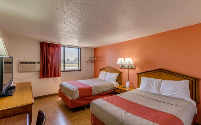 Super 8 Albert Lea Mn