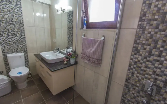 Villa Sierra by Villamnet