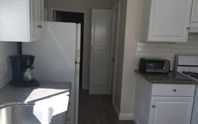 Unique 2 Bedroom in Burbank
