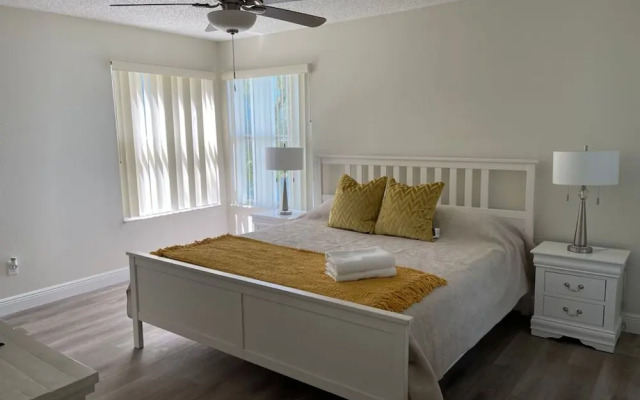 Grand Family 3BR Condo Penthouse Near Disney