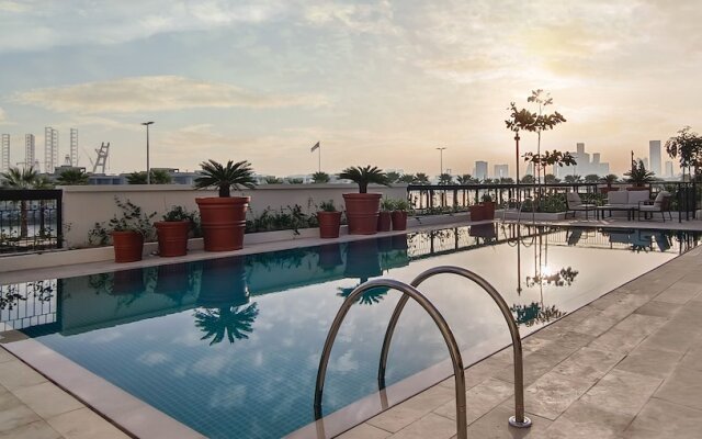 LUX  The La Rive Sea View Suite