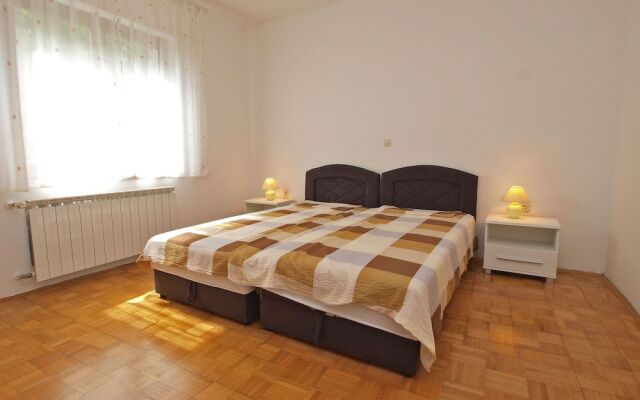 Apartment 21