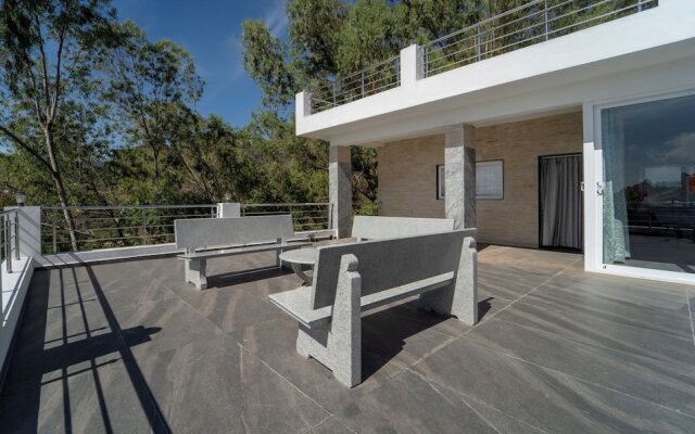 Treebo The Regalia Rooms With Mountain View