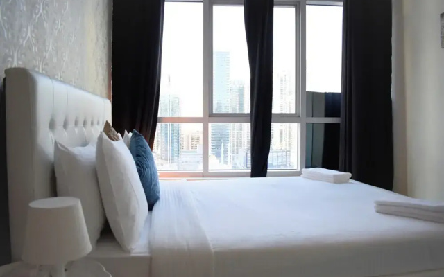 2 Bedroom Apartment in Marina Diamond 4