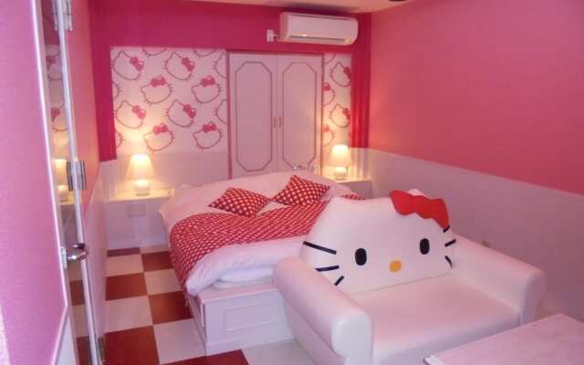 HOTEL MOULIN ROUGE - Adults Only