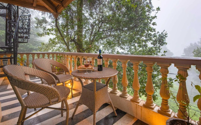 StayVista at Villa 360