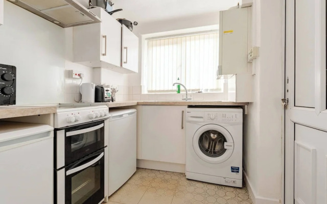 Ad7 Family Guest House