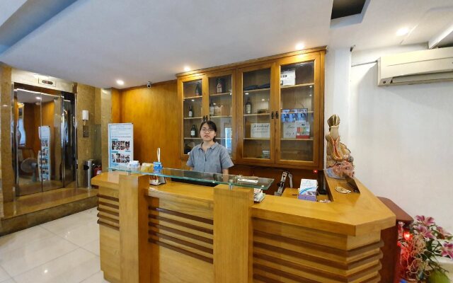 Janus Hotel