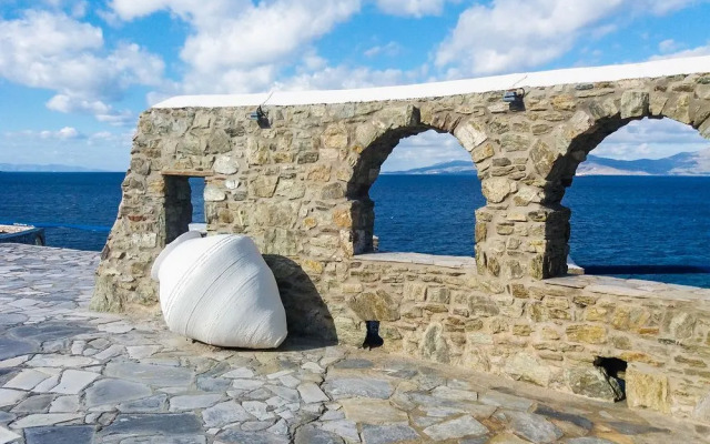 Cavo Delos