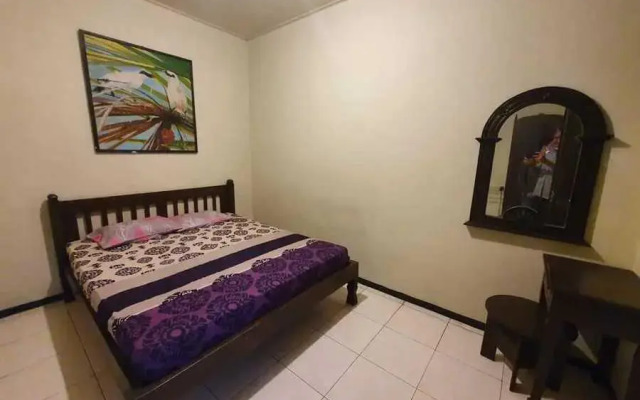 Cakra Homestay Solo RedPartner